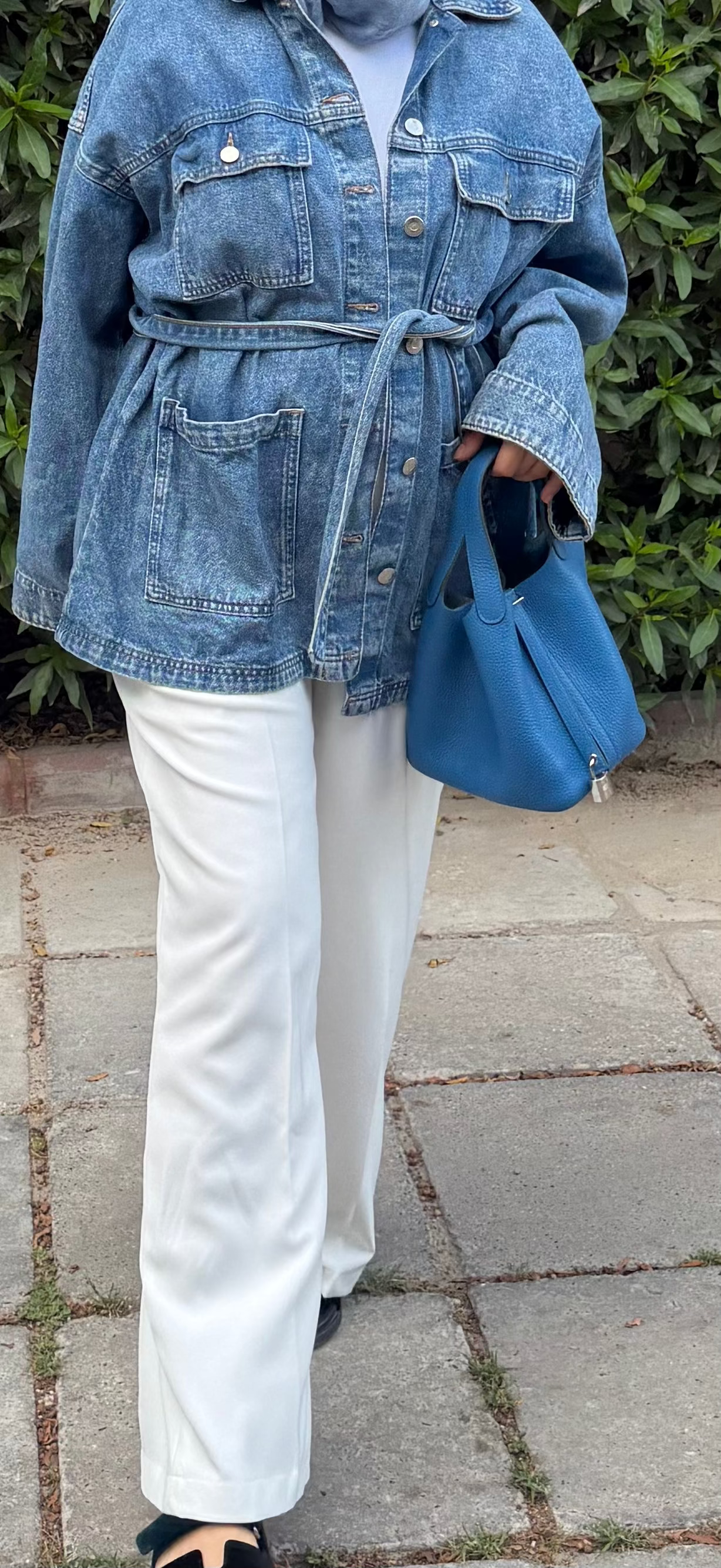 MAMA white trousers