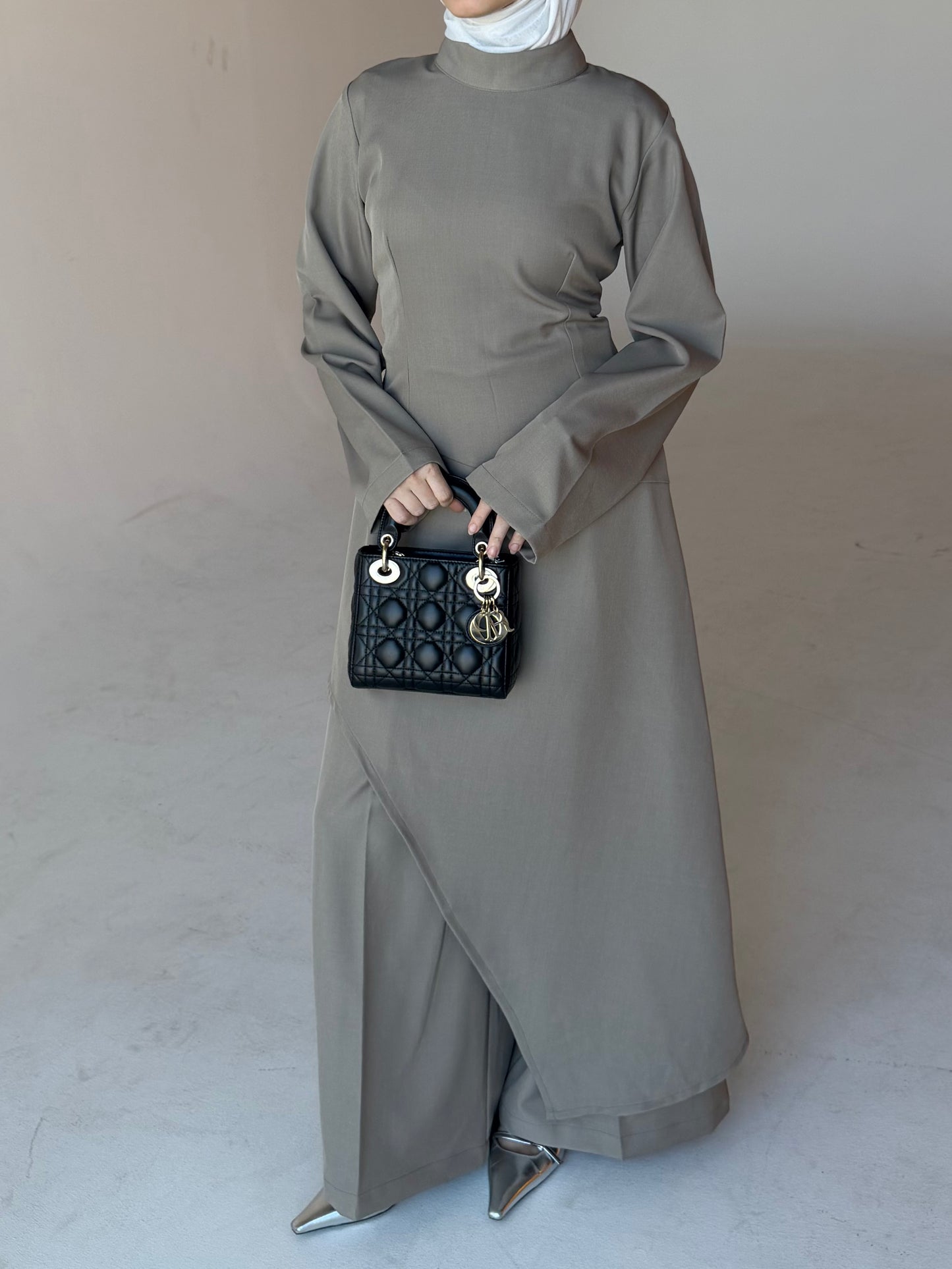 Modern drape set