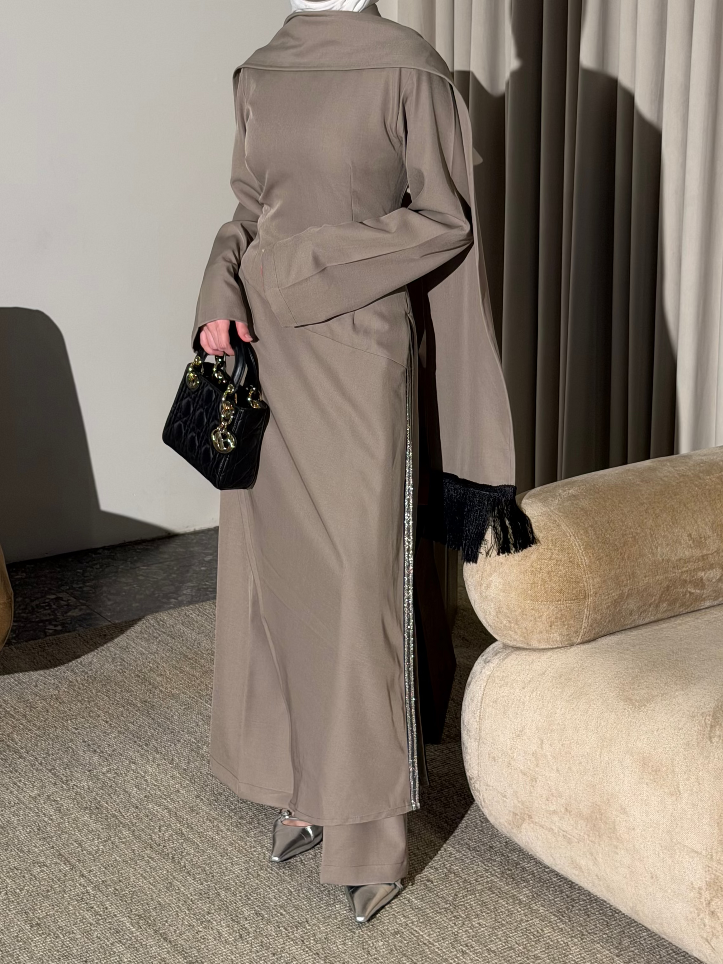Modern drape set